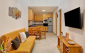 Arinaga Home
